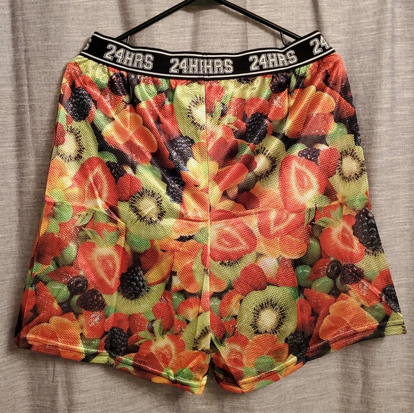 🍎 5 A Day Fruit Photo Print Mesh Gym Shorts 🍎 - Picture 6 of 10